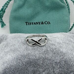 Tiffany & Co. Infinity Ring